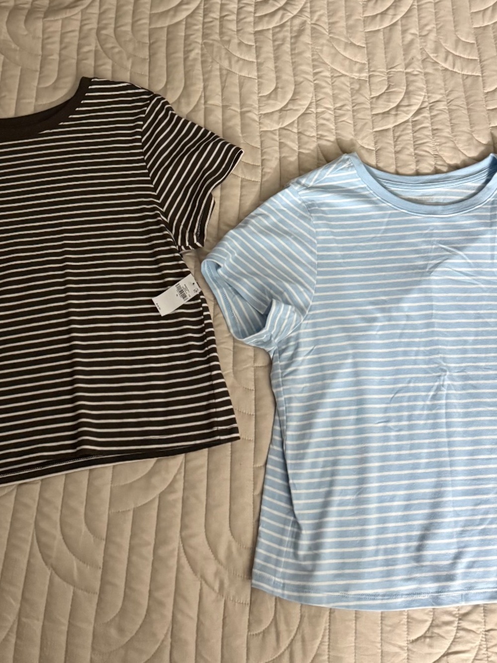 Nwt Old Navy strip t shirts
